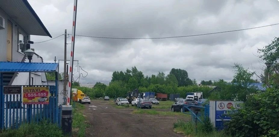 В Заволжье демонтируют самовольно установленные конструкции В Заволжье демонтируют самовольно установленные конструкции