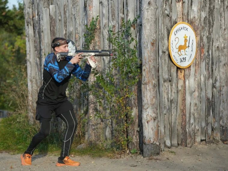 Военно-патриотическая игра «Ульяновец» собрала более 400 студентов и школьников Военно-патриотическая игра «Ульяновец» собрала более 400 студентов и школьников