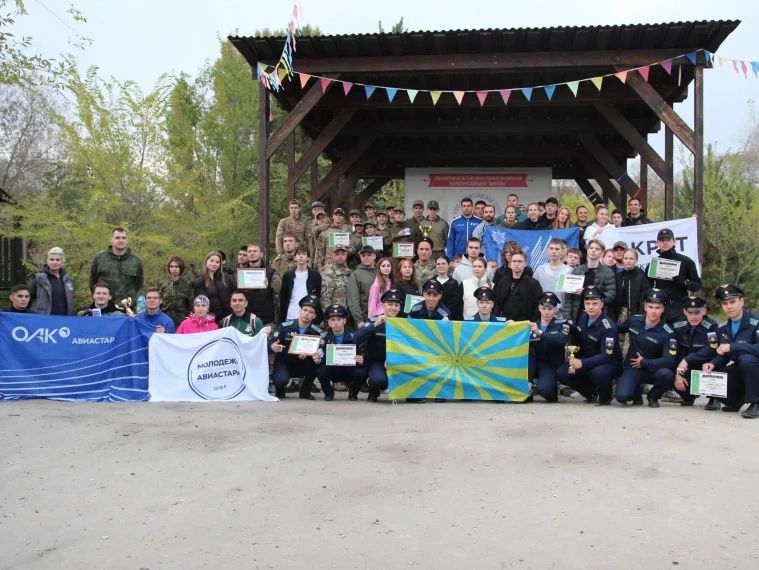 Военно-патриотическая игра «Ульяновец» собрала более 400 студентов и школьников Военно-патриотическая игра «Ульяновец» собрала более 400 студентов и школьников
