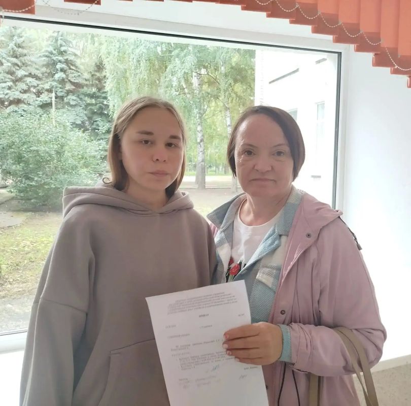 Проект «Код семьи» творит по-настоящему важные вещи: благодаря ему 44 воспитанника детских домов Ульяновской области снова нашли своих родных и за каждой этой цифрой стоит отдельная история, полная эмоций и надежды Проект «Код семьи» творит по-настоящему важные вещи: благодаря ему 44 воспитанника детских домов Ульяновской области снова нашли своих родных и за каждой этой цифрой стоит отдельная история, полная эмоций и надежды