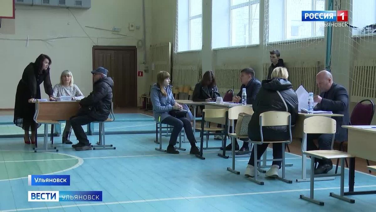Главные темы штаба в Правительстве области под руководством главы региона Алексея Русских: подача тепла на объекты социальной сферы и в жилые дома, старт тематической недели национального проекта «Кадры»