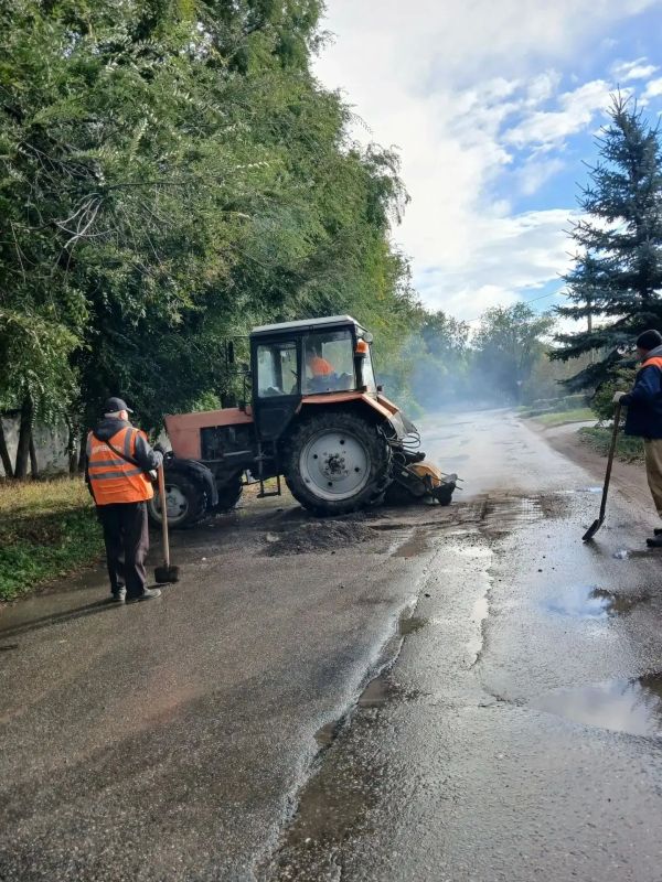 Ульяновские дорожники обновили асфальт на улице Минаева Ульяновские дорожники обновили асфальт на улице Минаева