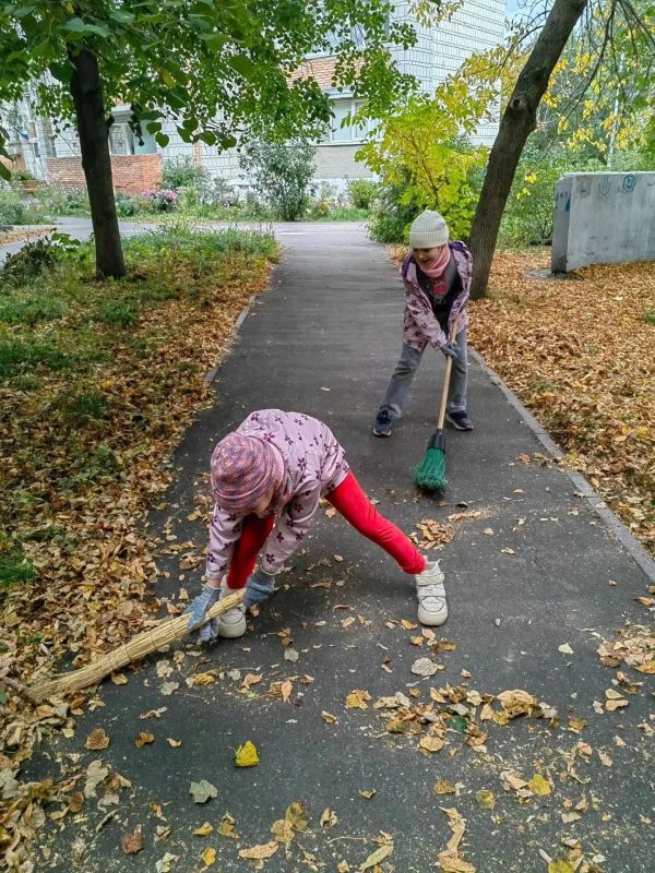Сегодня наш город готовится к наступлению зимы - в Ульяновске проходит очередная "санитарная пятница" Сегодня наш город готовится к наступлению зимы - в Ульяновске проходит очередная "санитарная пятница"