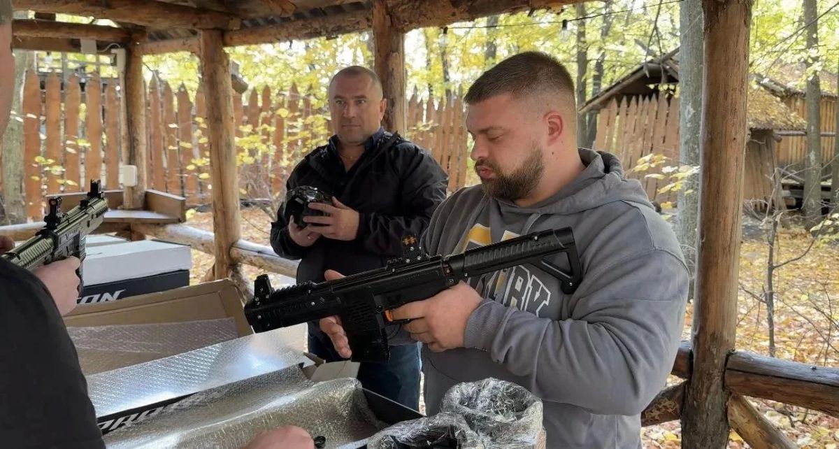 В заволжском парке «Механика» открыли площадку для тренировок по лазертагу В заволжском парке «Механика» открыли площадку для тренировок по лазертагу