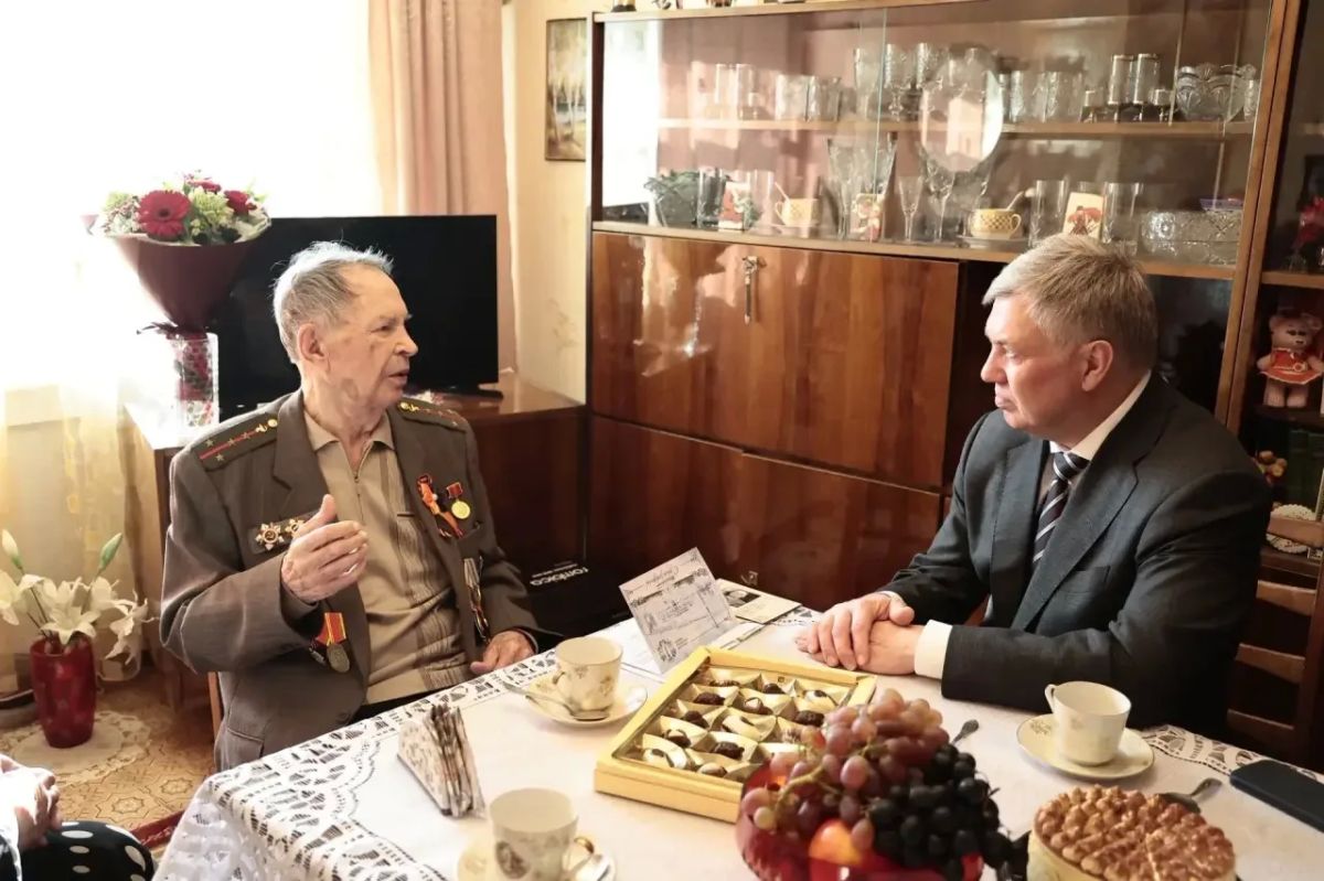 Алексей Русских: 100-летний юбилей сегодня отмечает участник Великой Отечественной войны, житель Ульяновска Иван Алексеевич Щербенев Алексей Русских: 100-летний юбилей сегодня отмечает участник Великой Отечественной войны, житель Ульяновска Иван Алексеевич Щербенев