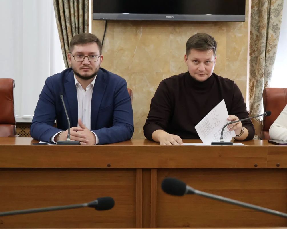В Ульяновской Городской Думе обсудили системные механизмы воспитания молодёжи В Ульяновской Городской Думе обсудили системные механизмы воспитания молодёжи