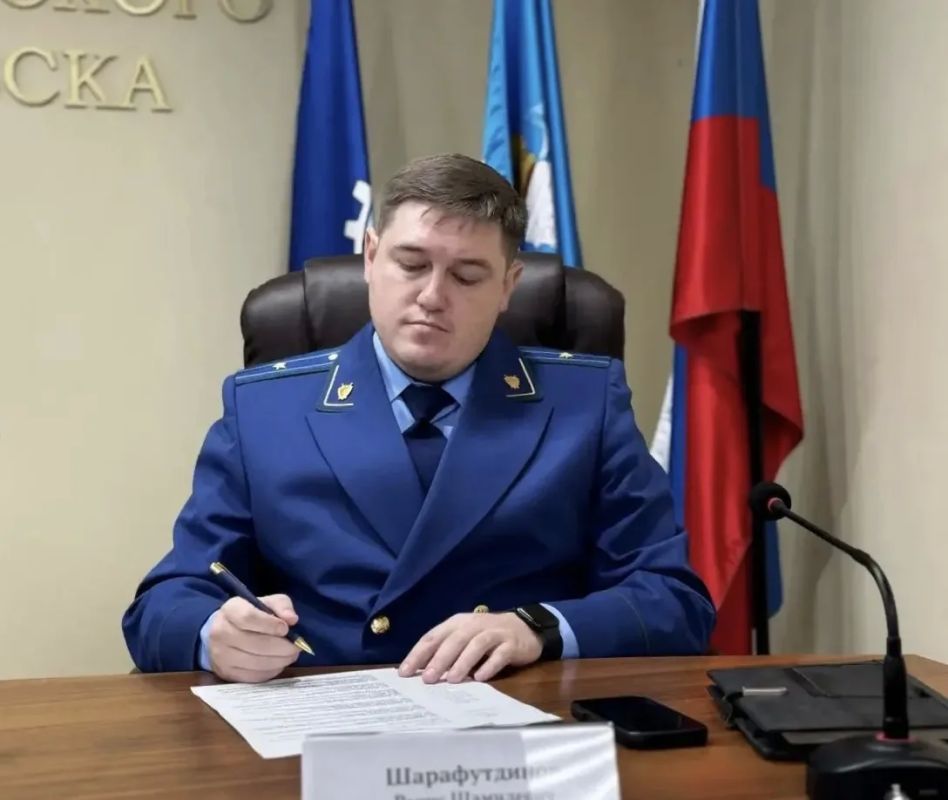 Старший помощник прокурора Засвияжского района г. Ульяновска Шарафутдинов Р.Ш. принял участие в заседании комиссии по делам несовершеннолетних и защите их прав при администрации Засвияжского района г. Ульяновска Старший помощник прокурора Засвияжского района г. Ульяновска Шарафутдинов Р.Ш. принял участие в заседании комиссии по делам несовершеннолетних и защите их прав при администрации Засвияжского района г. Ульяновска
