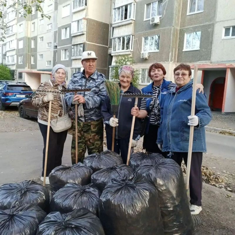С улиц Ульяновска за два месяца вывезли почти девять тысяч кубометров мусора С улиц Ульяновска за два месяца вывезли почти девять тысяч кубометров мусора