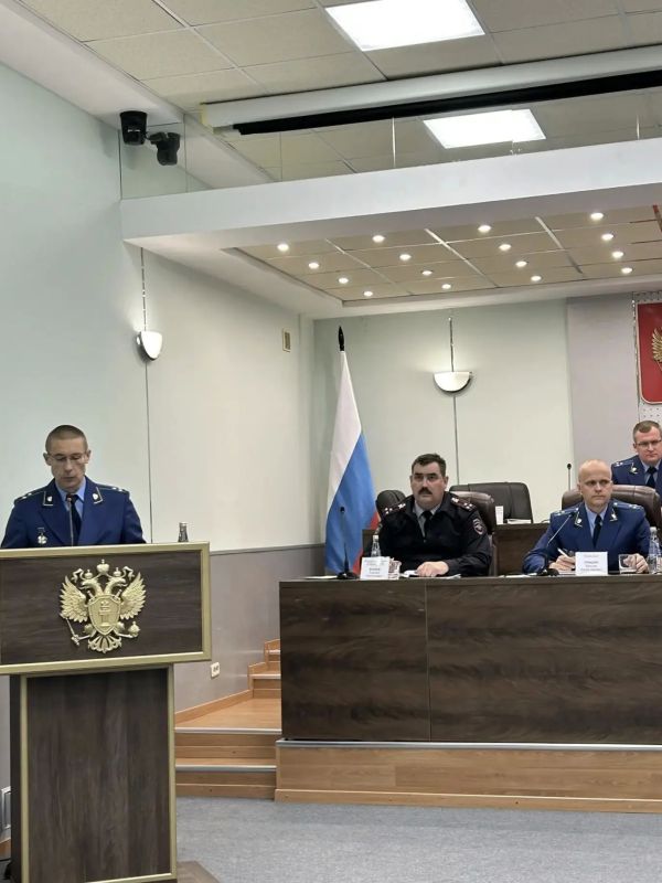 Под председательством заместителя прокурора области Гришина М.В. состоялось межведомственное совещание по вопросу принятия дополнительных мер, направленных на укрепление состояния законности в сфере профилактики совершения... Под председательством заместителя прокурора области Гришина М.В. состоялось межведомственное совещание по вопросу принятия дополнительных мер, направленных на укрепление состояния законности в сфере профилактики совершения...