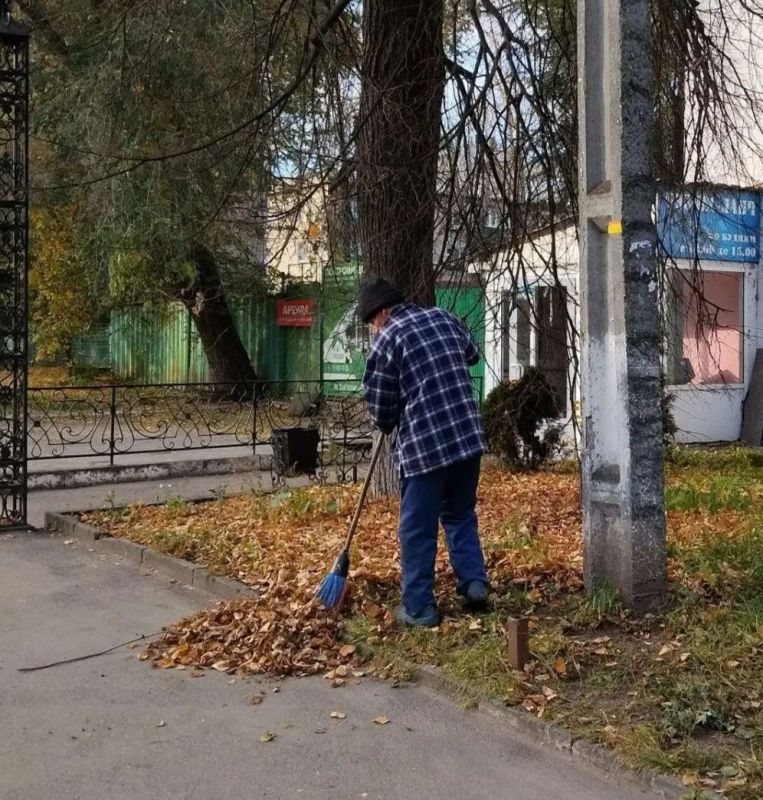 Санитарная пятница в Засвияжском районе! Санитарная пятница в Засвияжском районе!